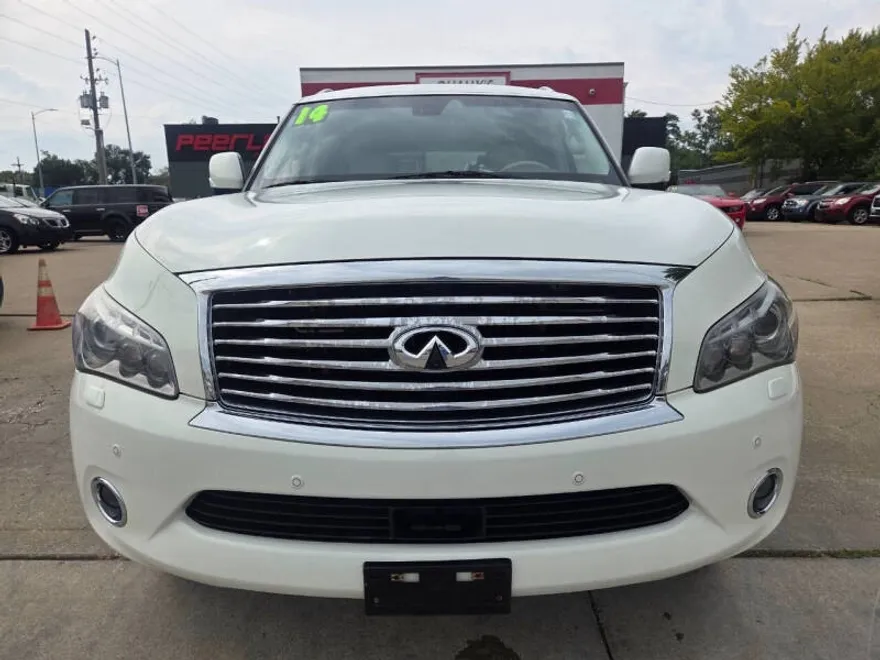 2014 Infiniti QX80 photo 1