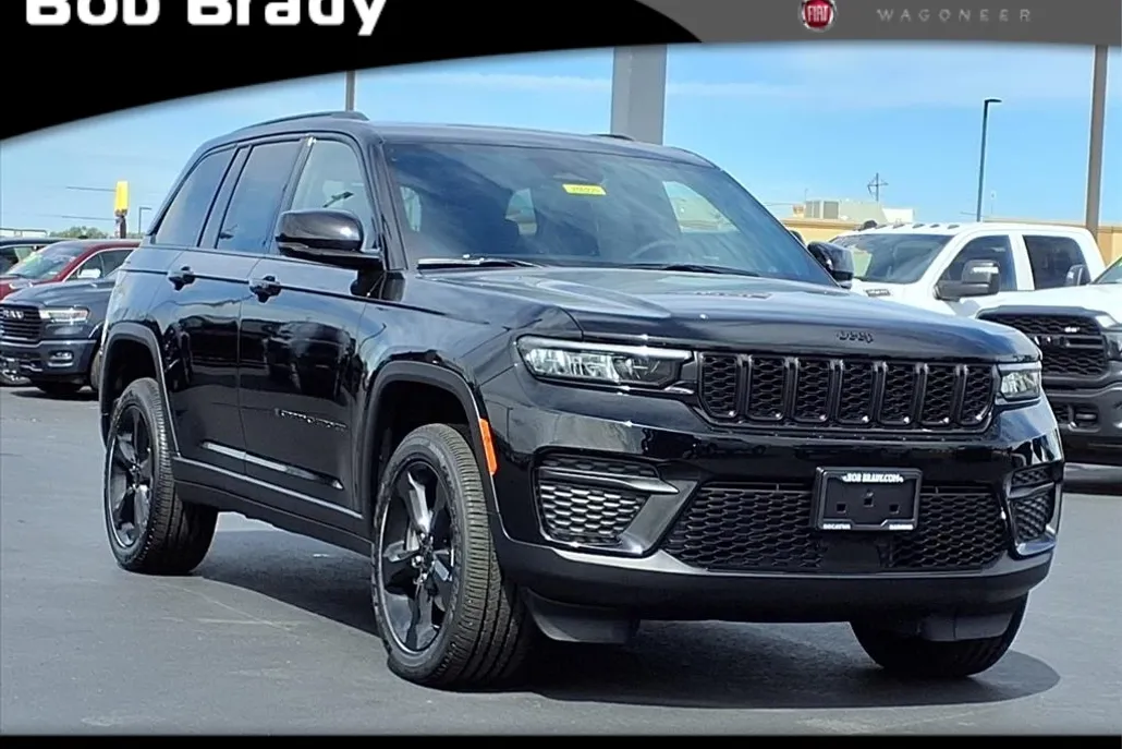 2025 Jeep Grand Cherokee Altitude X photo 1