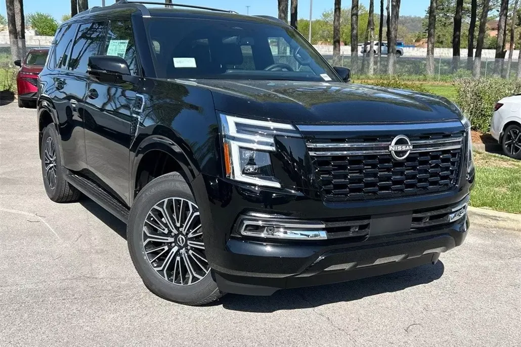 2025 Nissan Armada SL photo 1