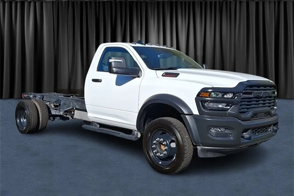 2025 Ram 5500 photo 1
