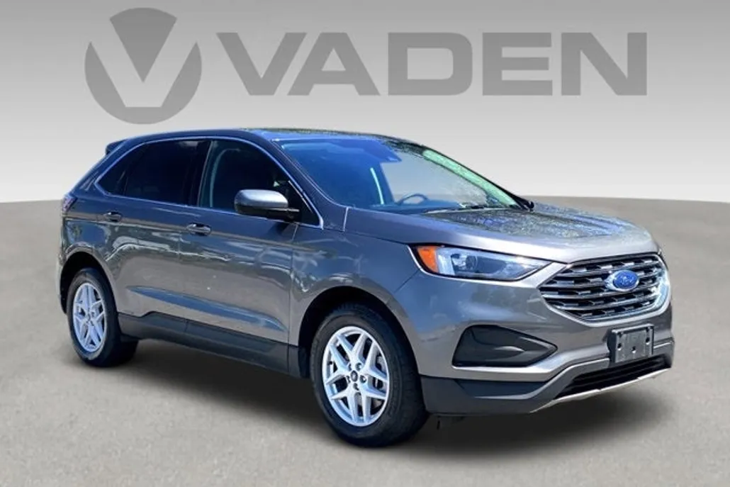 2022 Ford Edge SEL photo 1