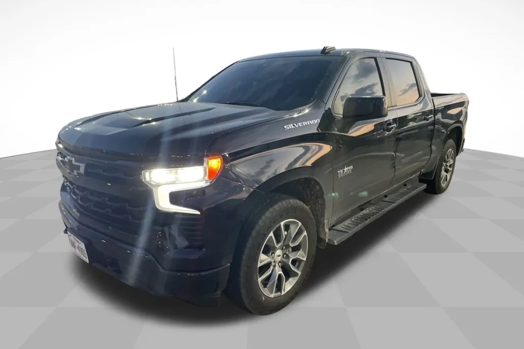 2024 Chevrolet Silverado 1500 RST photo 1