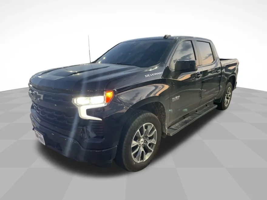 2024 Chevrolet Silverado 1500 RST photo 1