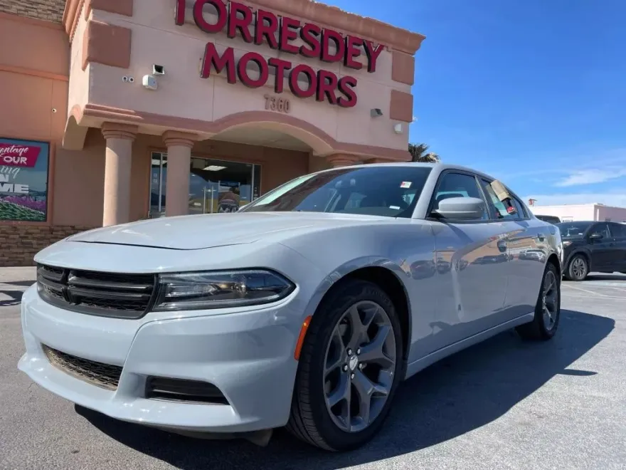2021 Dodge Charger SXT photo 1