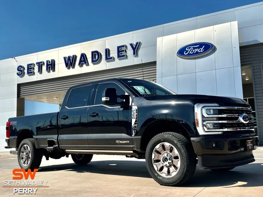 2025 Ford F-350 photo 1