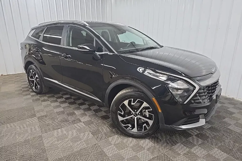 2023 Kia Sportage EX photo 1