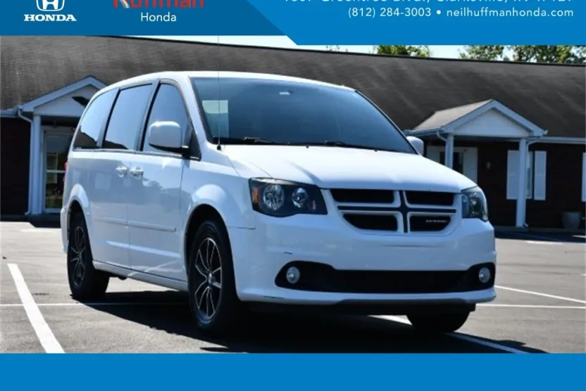 2017 Dodge Grand Caravan GT photo 1