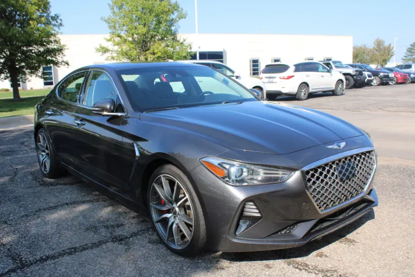 2019 Genesis G70 2.0T Sport photo 1