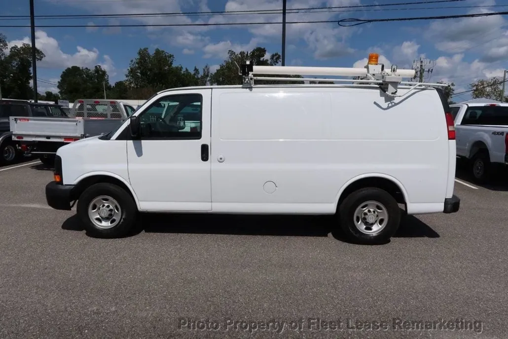 2009 Chevrolet Express Cargo photo 1