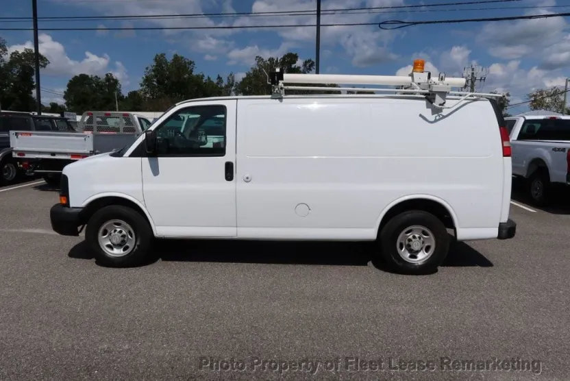2009 Chevrolet Express Cargo photo 1