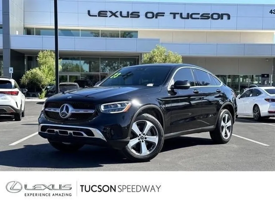 2023 Mercedes Benz GLC 300 4MATIC photo 1