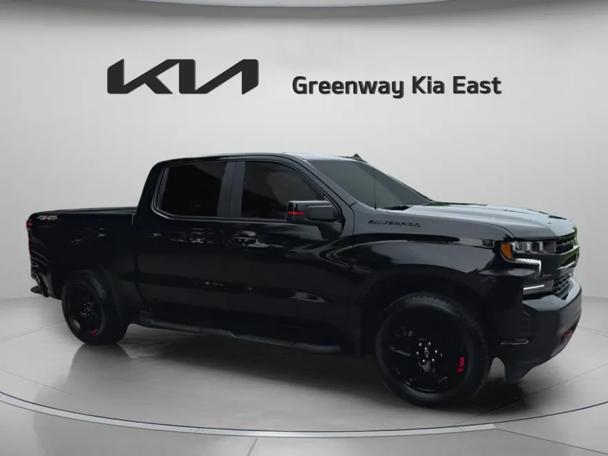 2022 Chevrolet Silverado 1500 RST photo 1