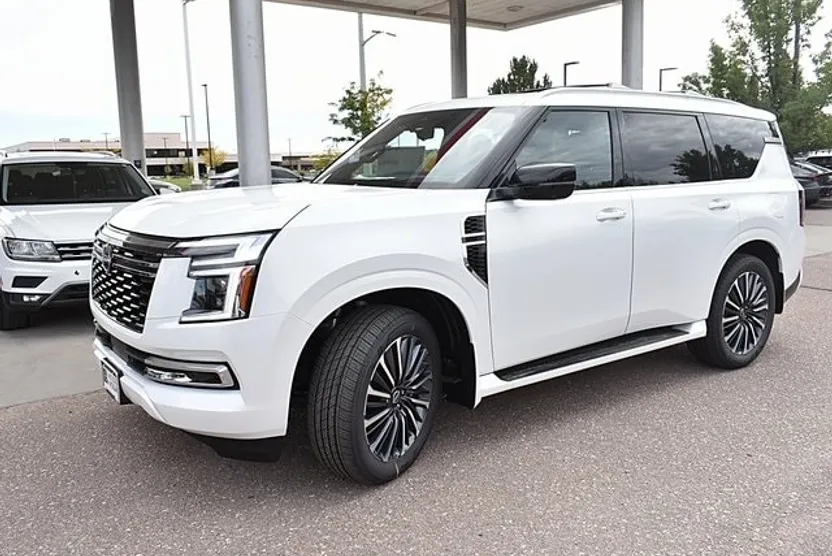 2026 Nissan Armada Platinum Reserve photo 1