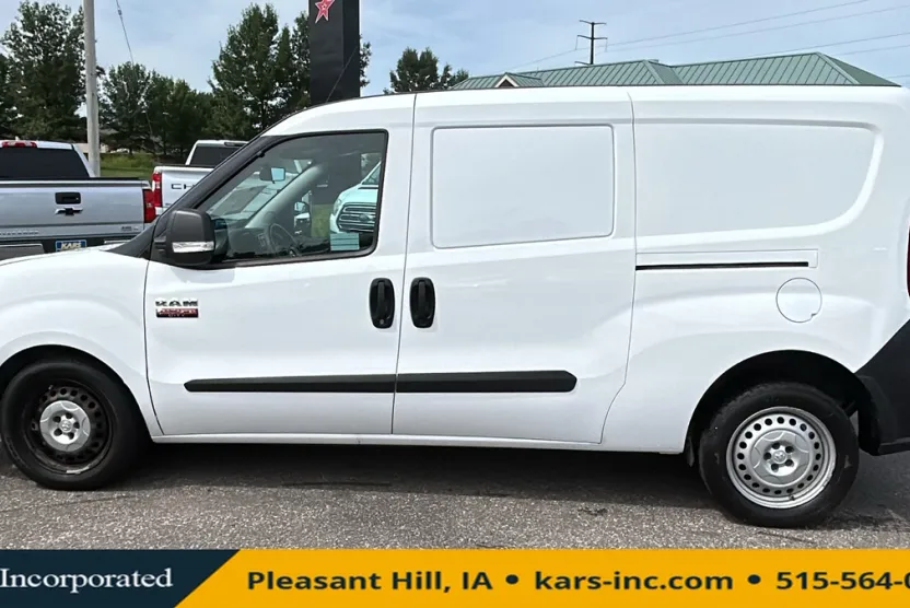 2017 Nissan NV200 photo 1