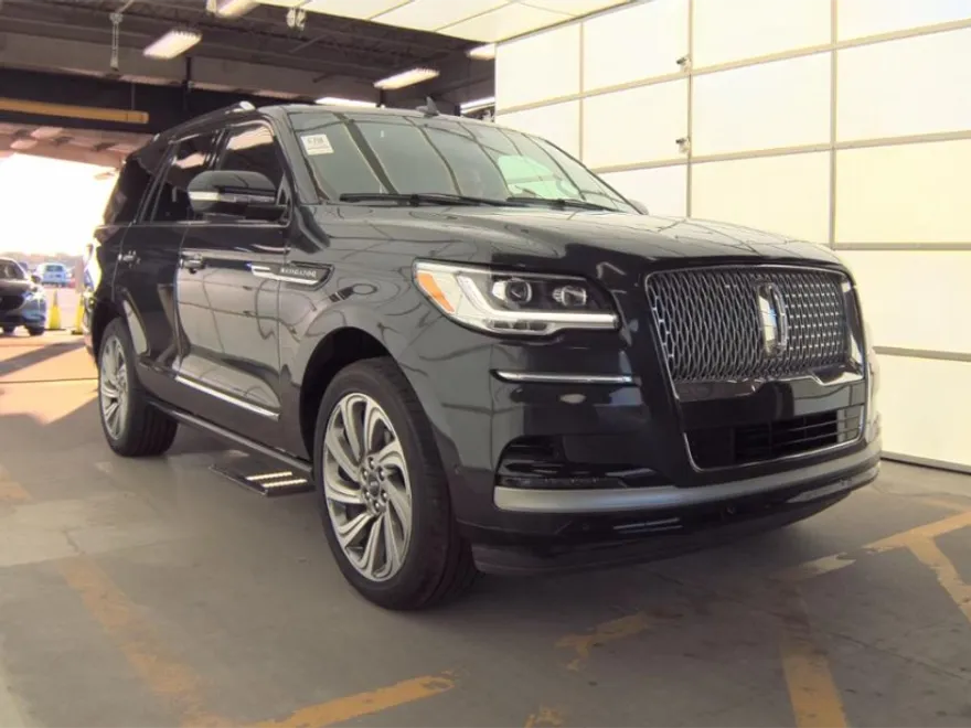 2023 Lincoln Navigator Reserve photo 1