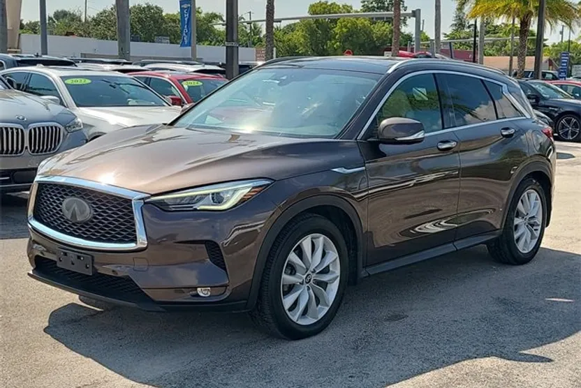 2019 Infiniti QX50 Essential photo 1