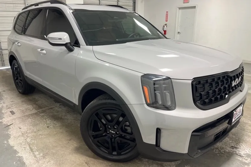 2024 Kia Telluride EX X-Line photo 1