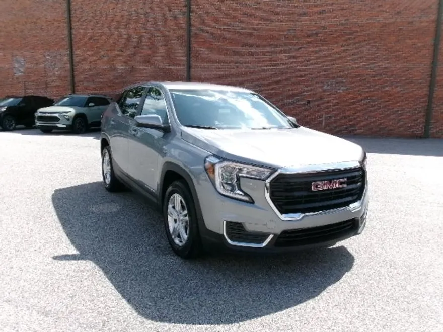 2024 Gmc Terrain SLE photo 1