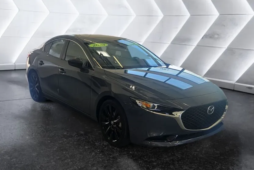 2023 Mazda Mazda3 2.5 s Carbon photo 1