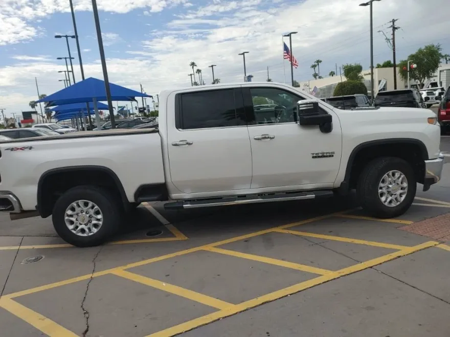2023 Chevrolet Silverado 2500HD LTZ photo 1