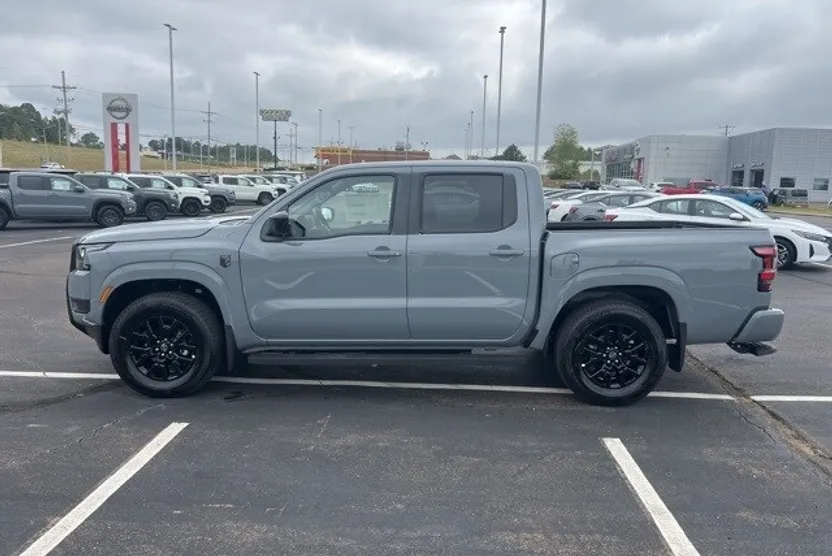 2026 Nissan Frontier SV photo 1