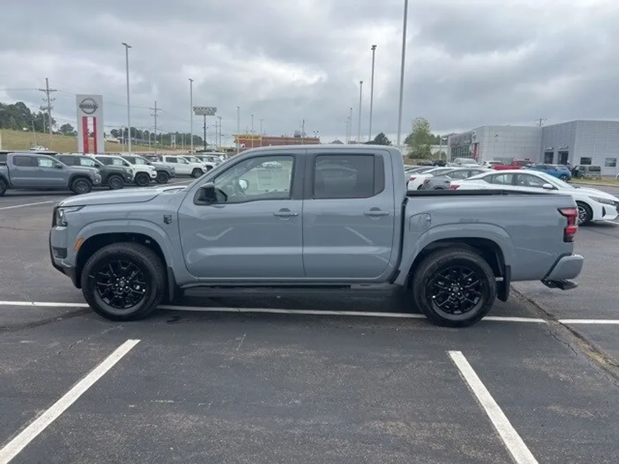 2026 Nissan Frontier SV photo 1