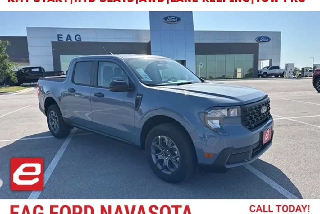 2025 Ford Maverick XLT photo 1
