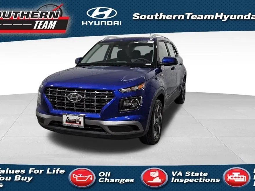 2025 Hyundai Venue SEL photo 1