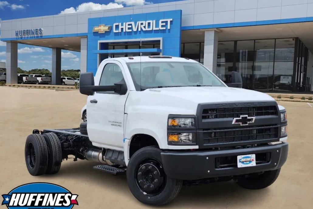 2024 Chevrolet Silverado 5500HD Work Truck photo 1