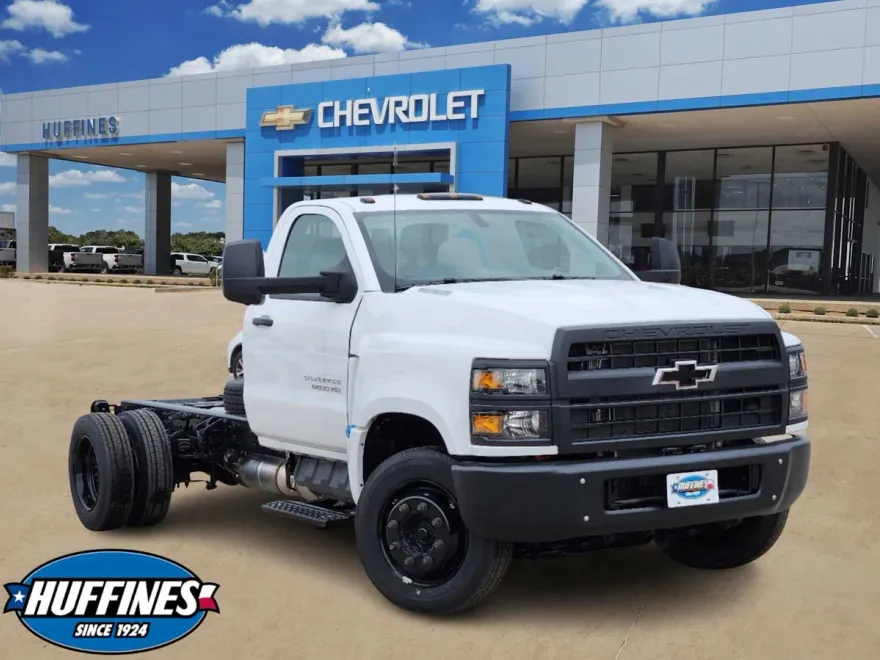 2024 Chevrolet Silverado 5500HD Work Truck photo 1