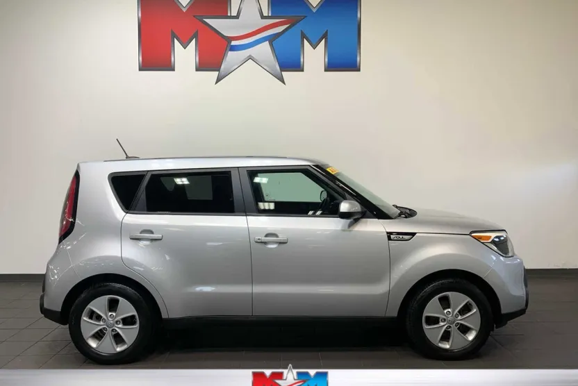 2016 Kia Soul Base photo 1