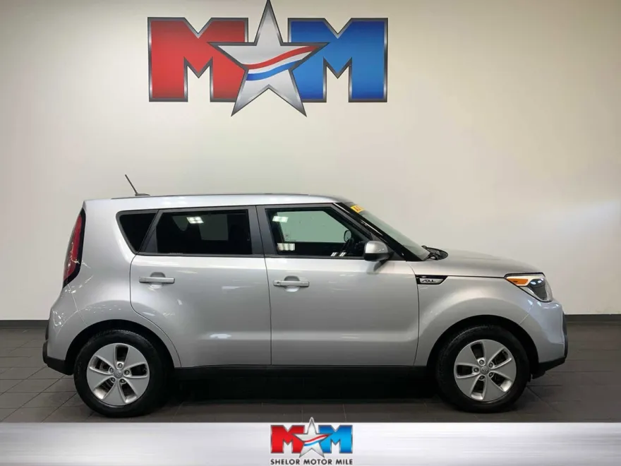 2016 Kia Soul Base photo 1