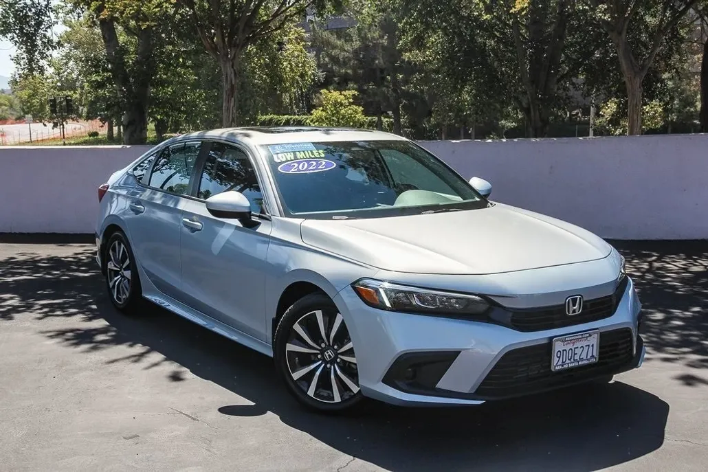 2022 Honda Civic EX photo 1