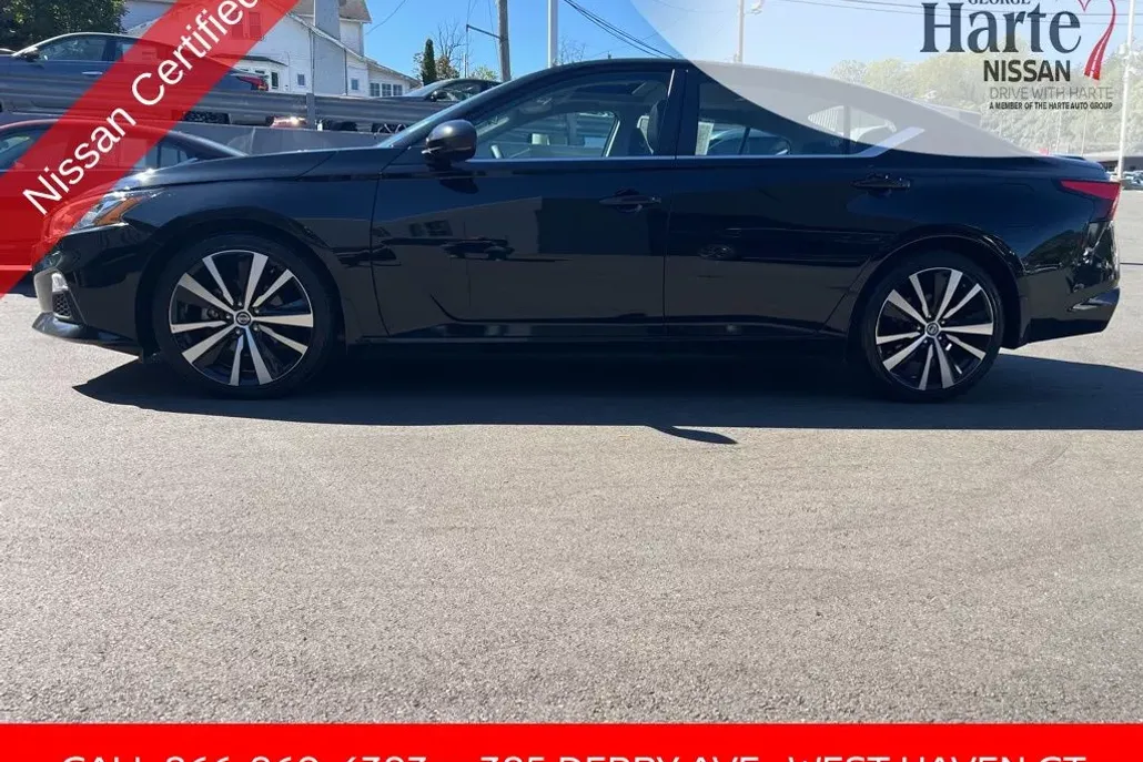2021 Nissan Altima 2.5 SR photo 1