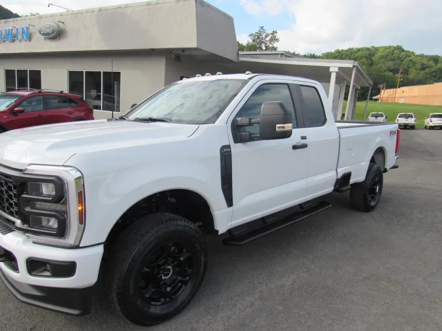 2026 Ford F-250 photo 1