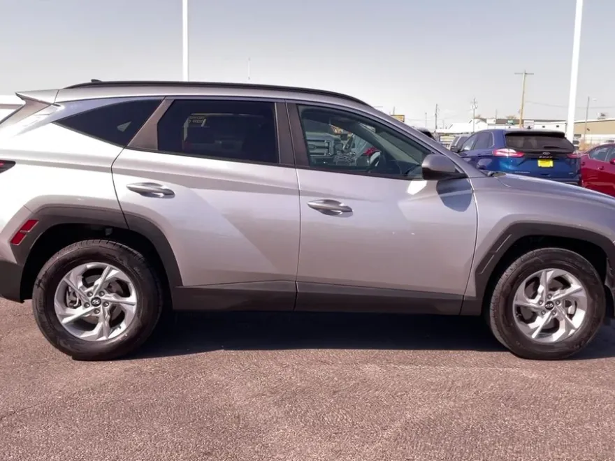 2024 Hyundai Tucson SEL photo 1