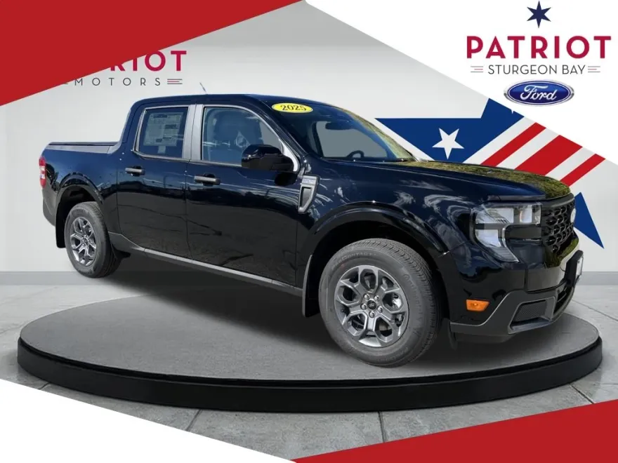 2025 Ford Maverick XLT photo 1