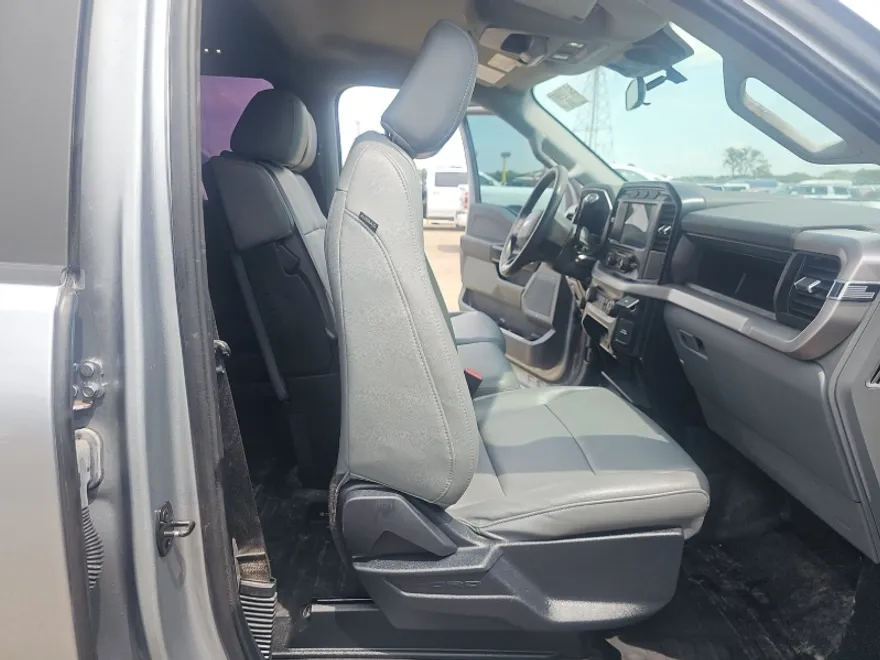 2023 Ford F-150 XL photo 1