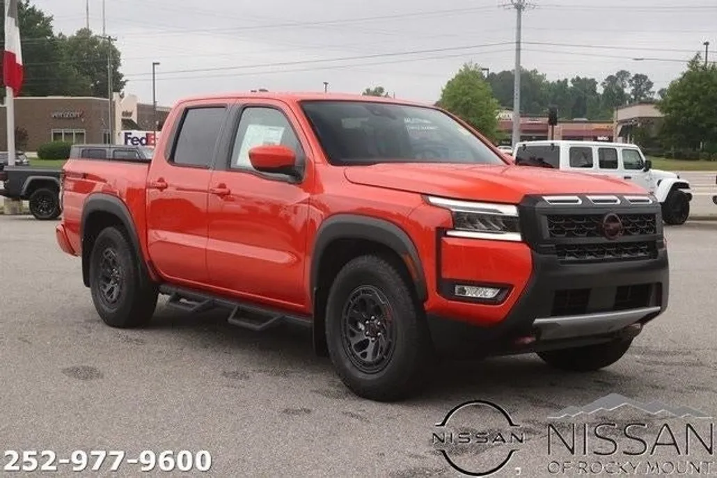2025 Nissan Frontier Crew Cab PRO-X photo 1