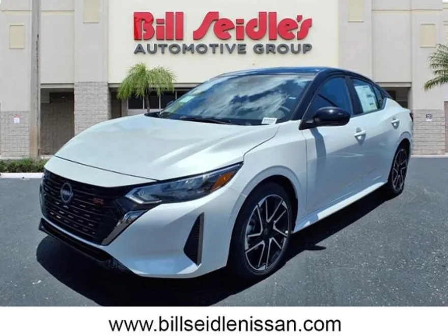 2025 Nissan Sentra SR photo 1