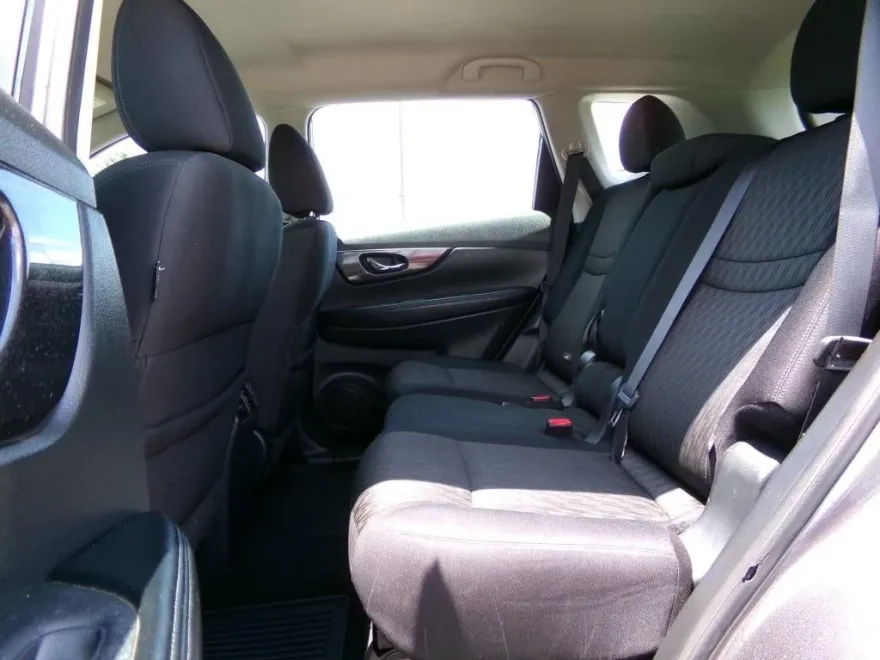 2017 Nissan Rogue S photo 8