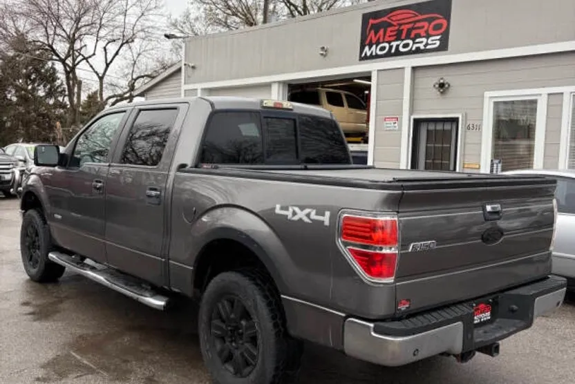 2012 Ford F-150 XLT photo 1