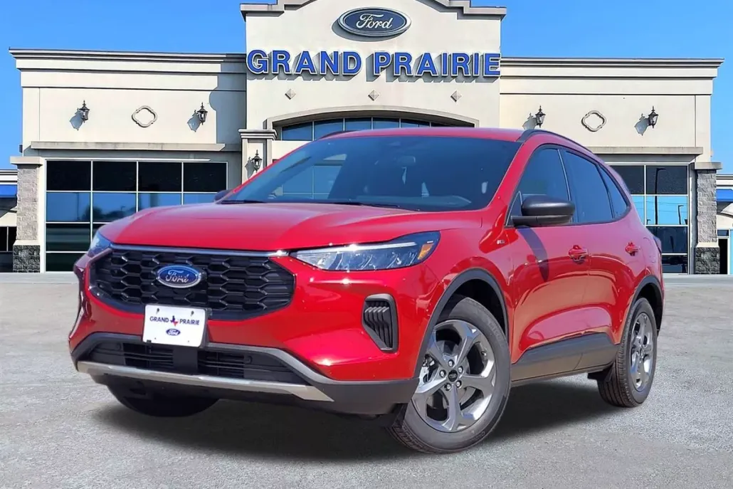 2025 Ford Escape ST-Line photo 1