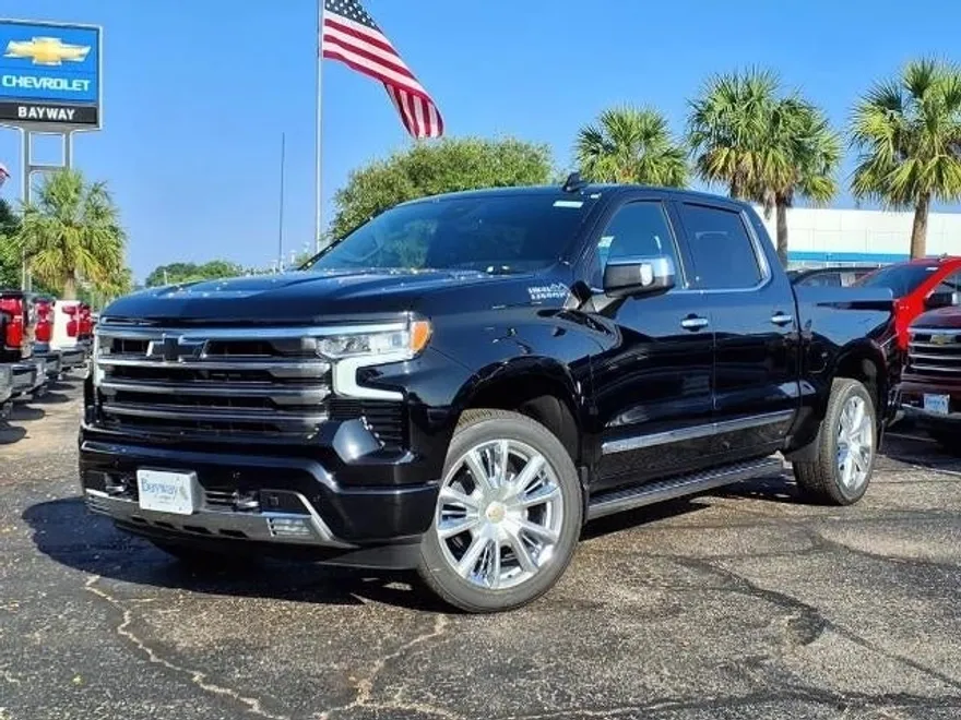 2025 Chevrolet Silverado 1500 High Country photo 1