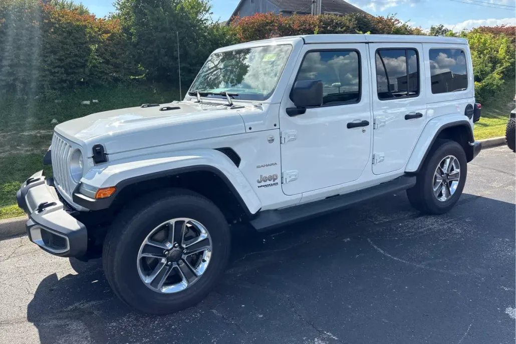 2018 Jeep Wrangler Unlimited Sahara photo 1