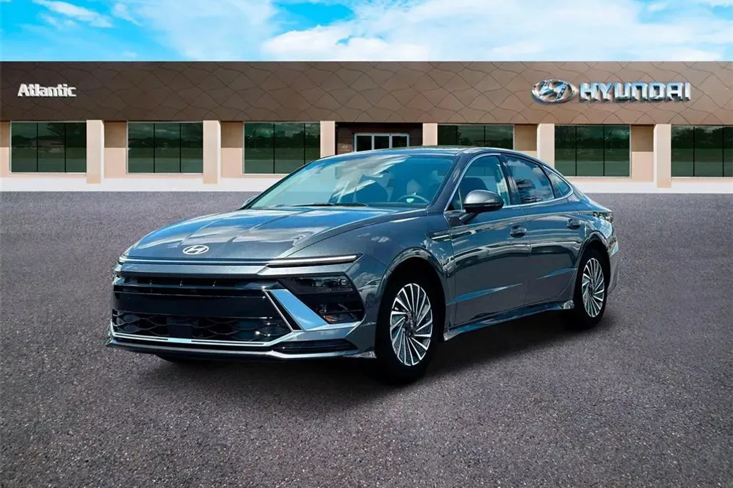 2025 Hyundai Sonata Hybrid SEL photo 1