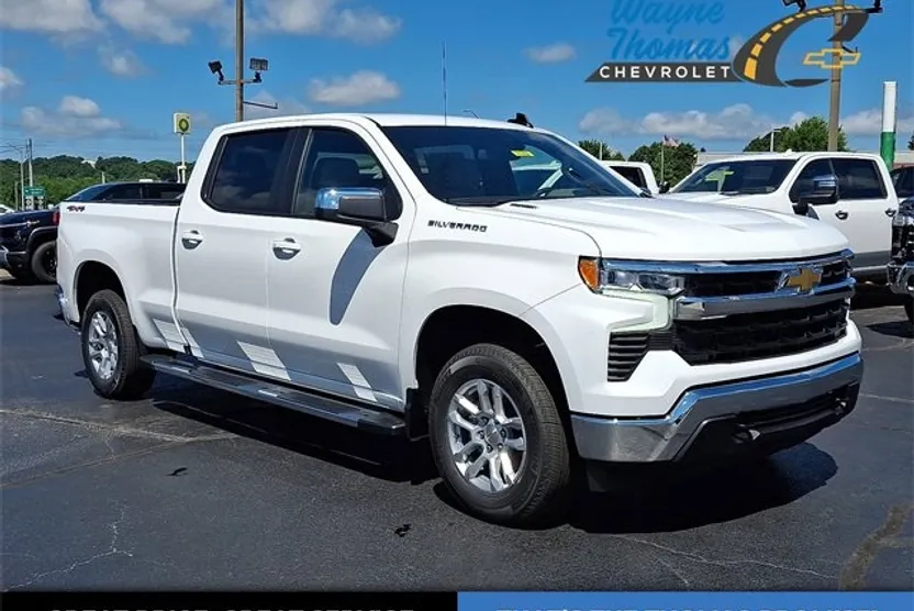 2025 Chevrolet Silverado 1500 LT photo 1