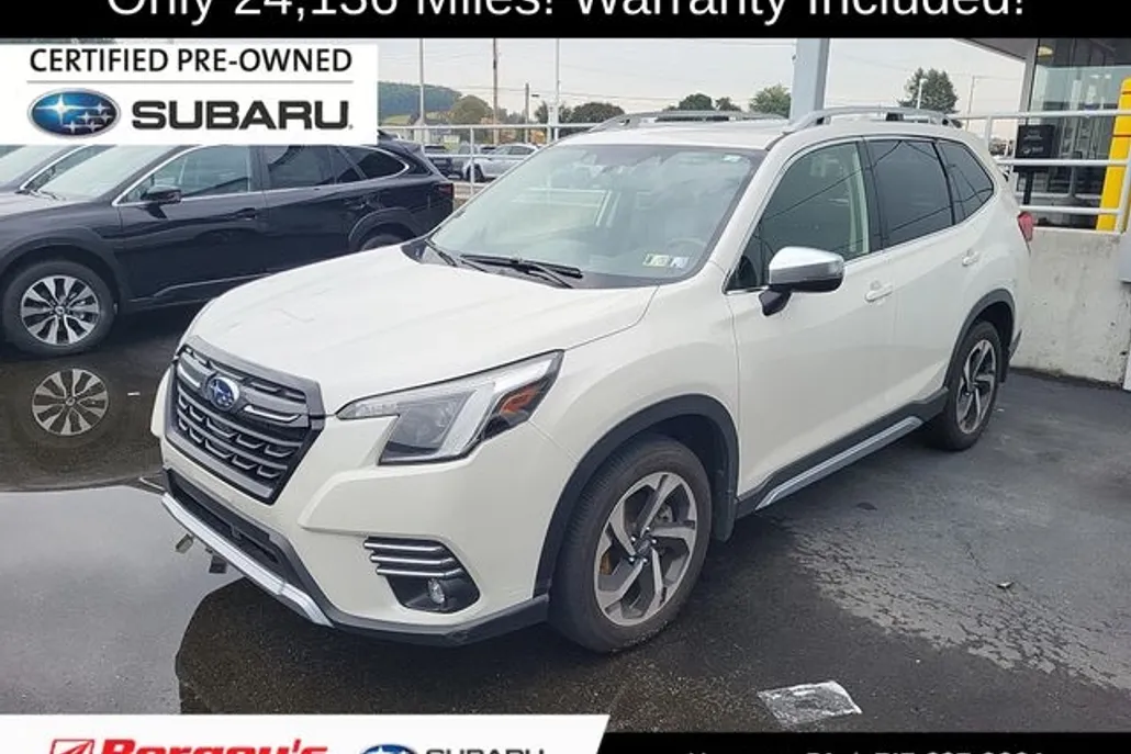 2022 Subaru Forester Touring photo 1