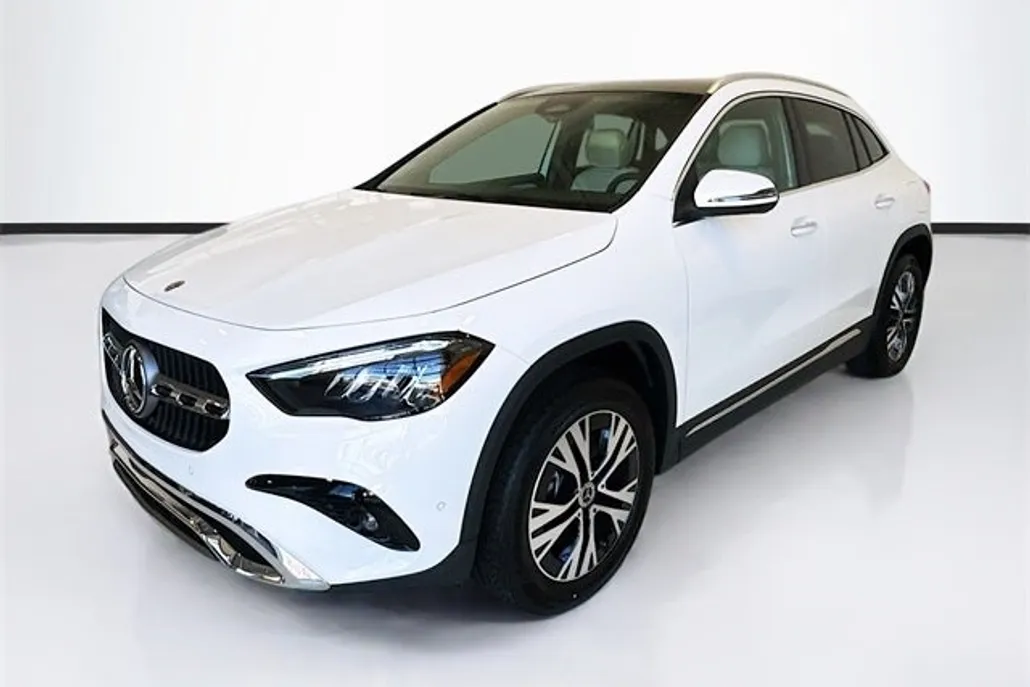 2025 Mercedes Benz GLA 250 4MATIC photo 1