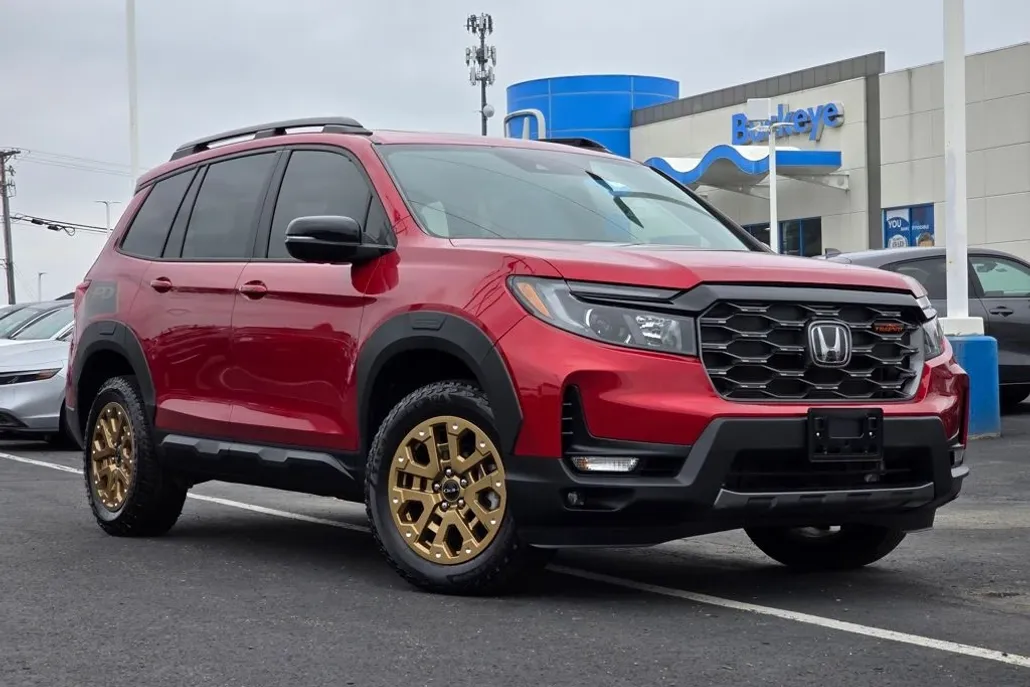 2022 Honda Passport TrailSport photo 1